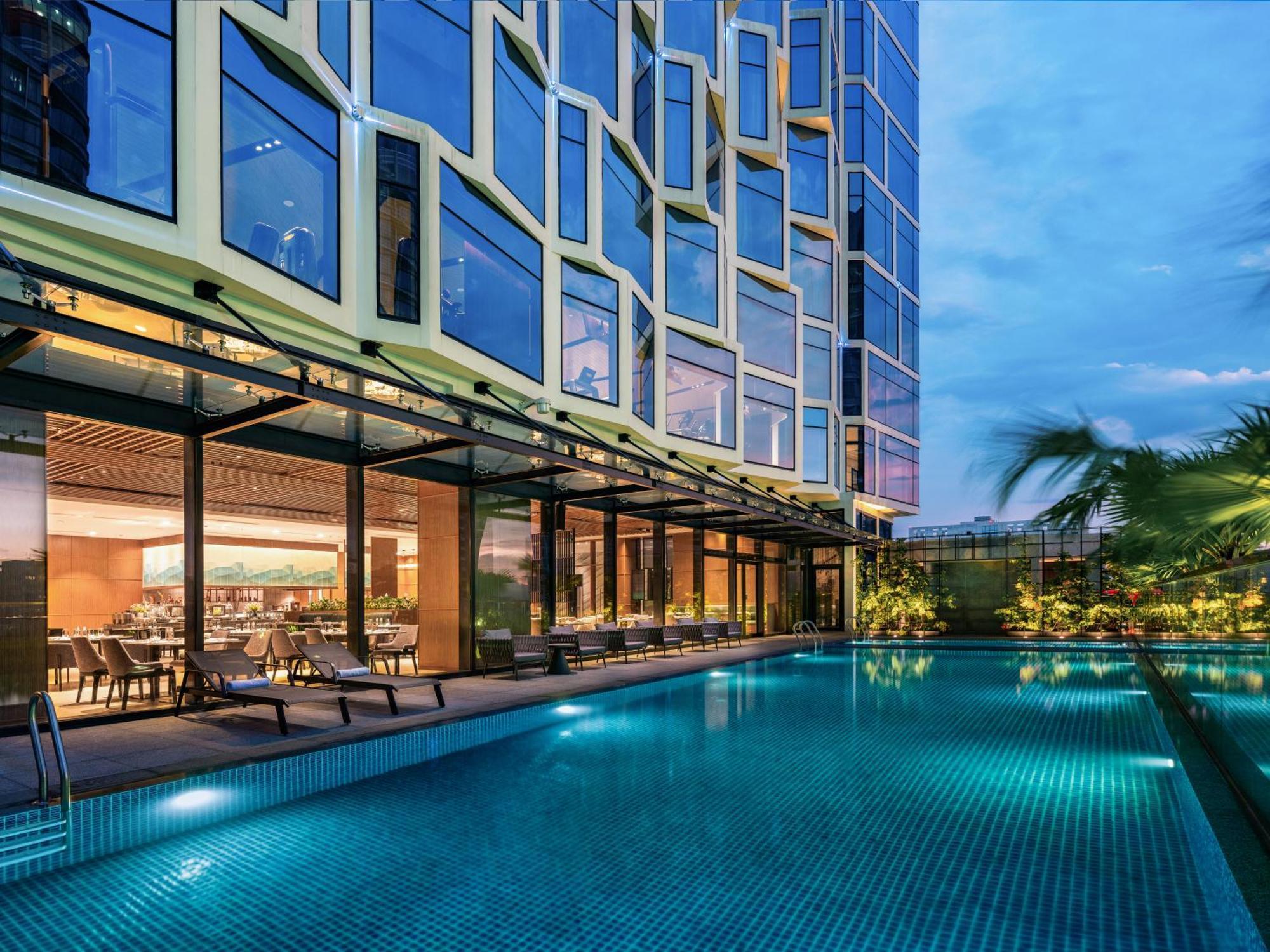 Crowne Plaza Danang City Centre By Ihg Exterior photo